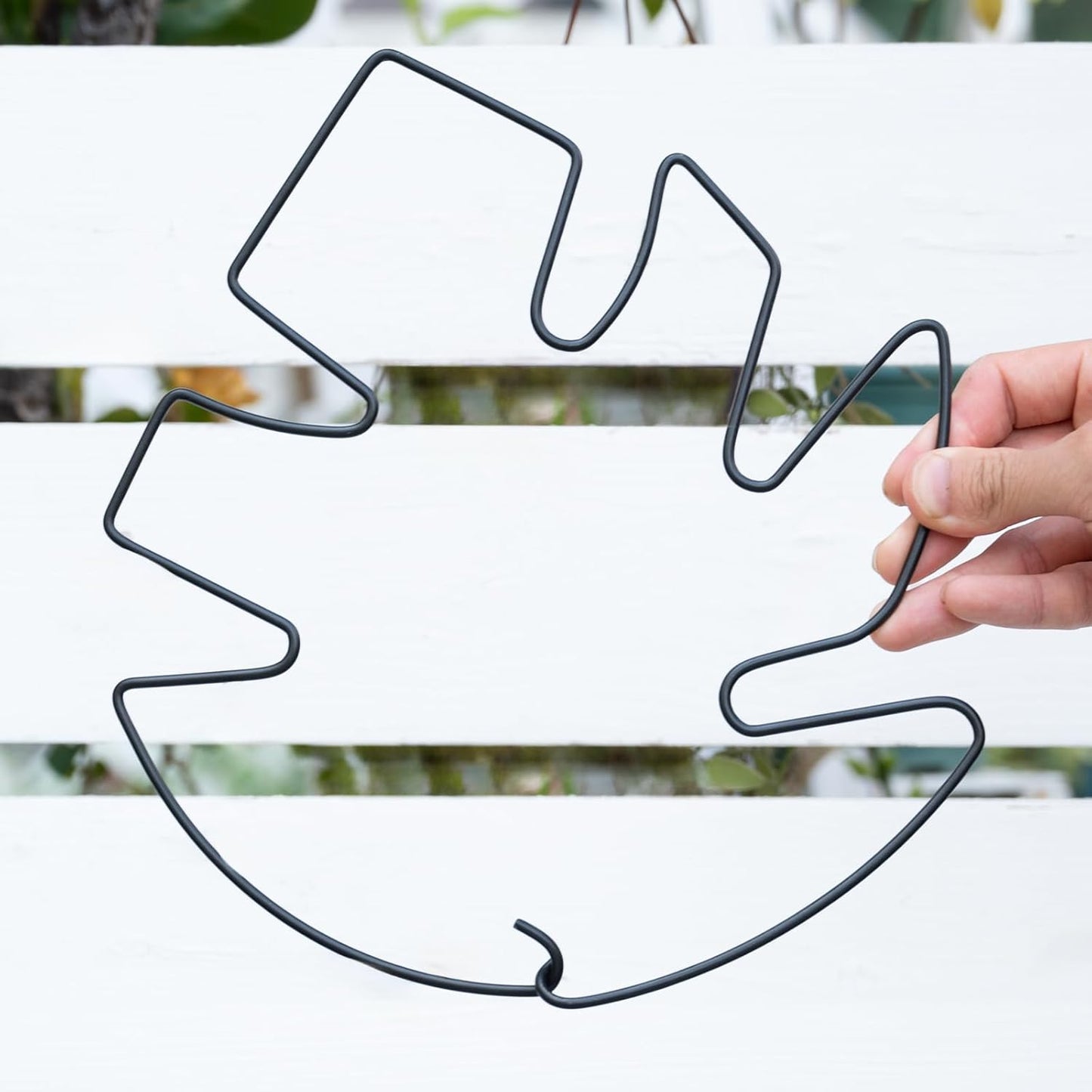 5PCS Monstera Plant Stem Support - 11 * 9.4 Inches, Durable Metal Stake Holder, Adjustable for Indoor Plant Leaf Support. Gentle Clips for Enhanced Stability for Plant Lovers!