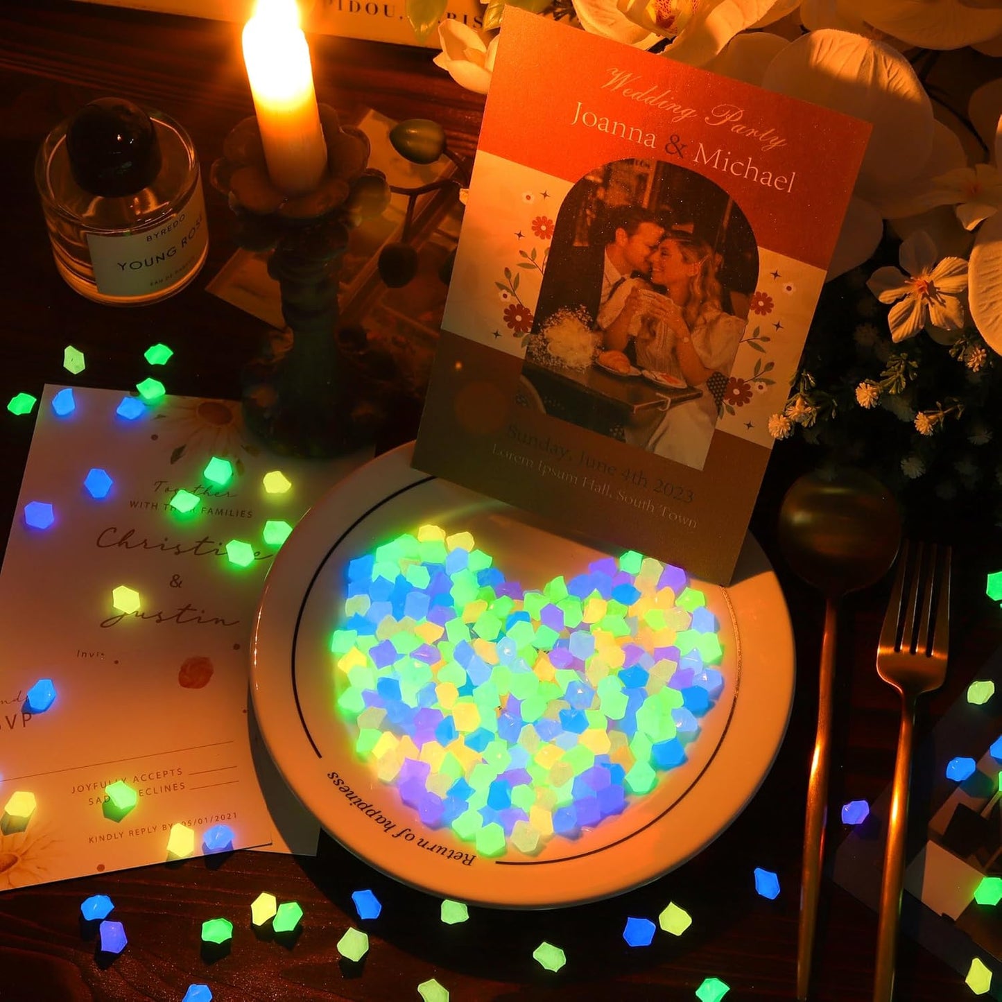 OSOPOLA 750 PCS Glow in The Dark Rocks - Mixed Color Fish Tank Decorations Diamond-Shaped Pebbles Rocks for Aquarium Glowing Rocks Accessories FD05MX750C