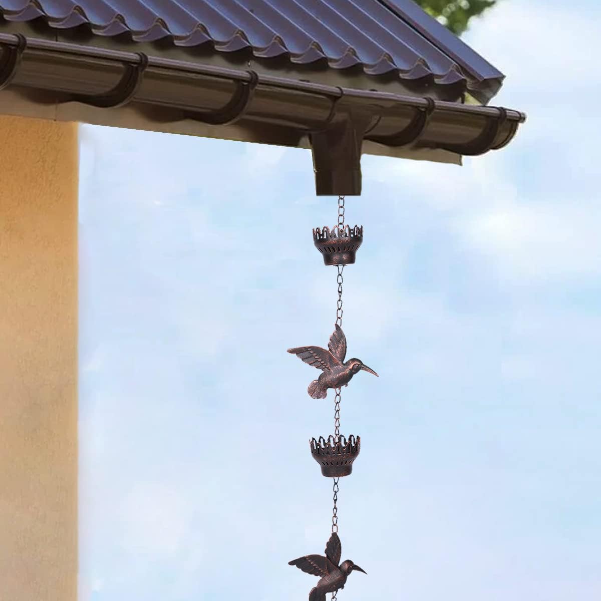 8.5Ft Hummingbird and Cup Rain Chain Outdoor Decorative Rain Gutter Drain Rain Catcher Gutter Chain with Bell