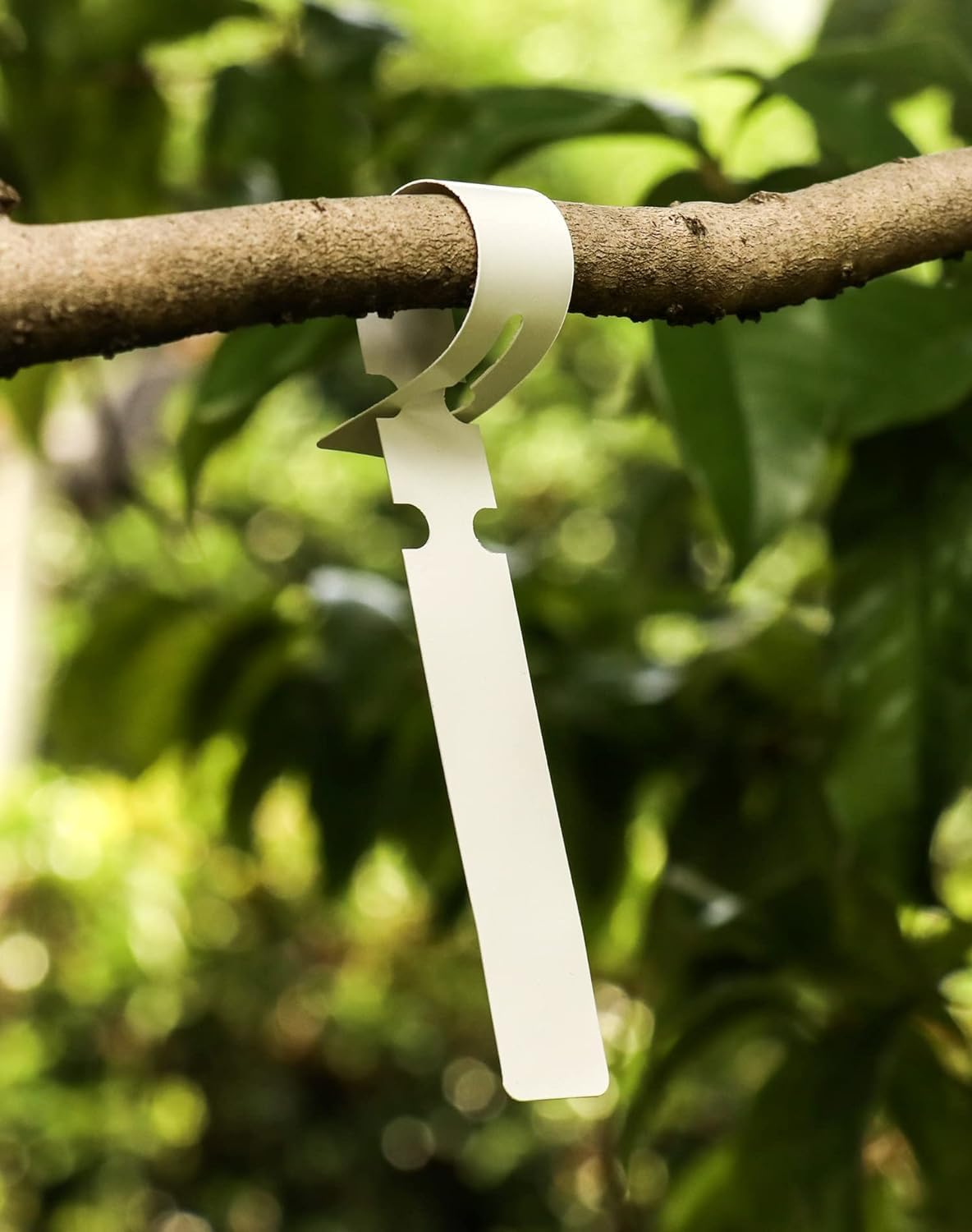 100Pcs White Plant Tags Wrap Around Tree Tags Markers, Removable,Adjustable Garden Labels 8.27"x0.8"
