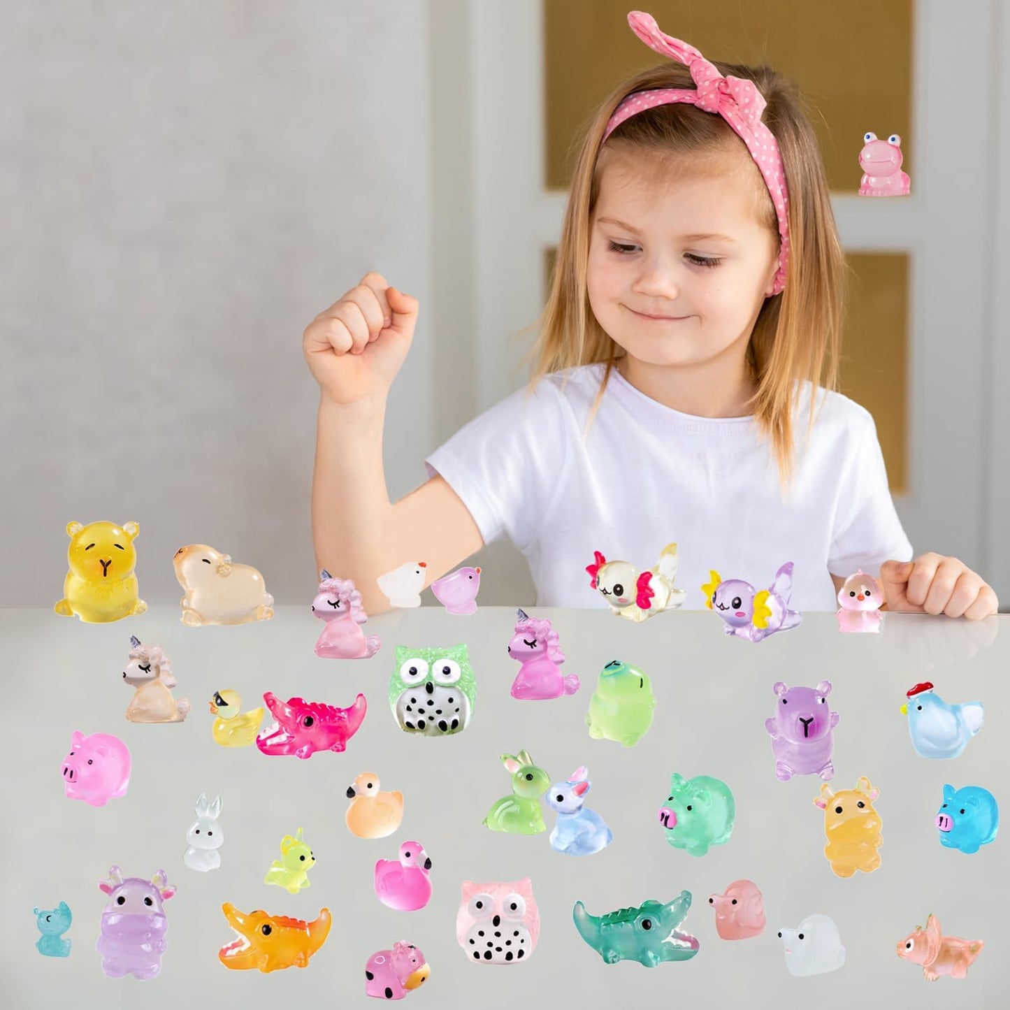 150 Pcs Luminous Mini Resin Animals Miniature Animals Figurines Tiny Little Animals Glow in Dark Small Animal Figures to Hide Mini Animals Micro Landscape Ornaments Fairy Garden Accessories