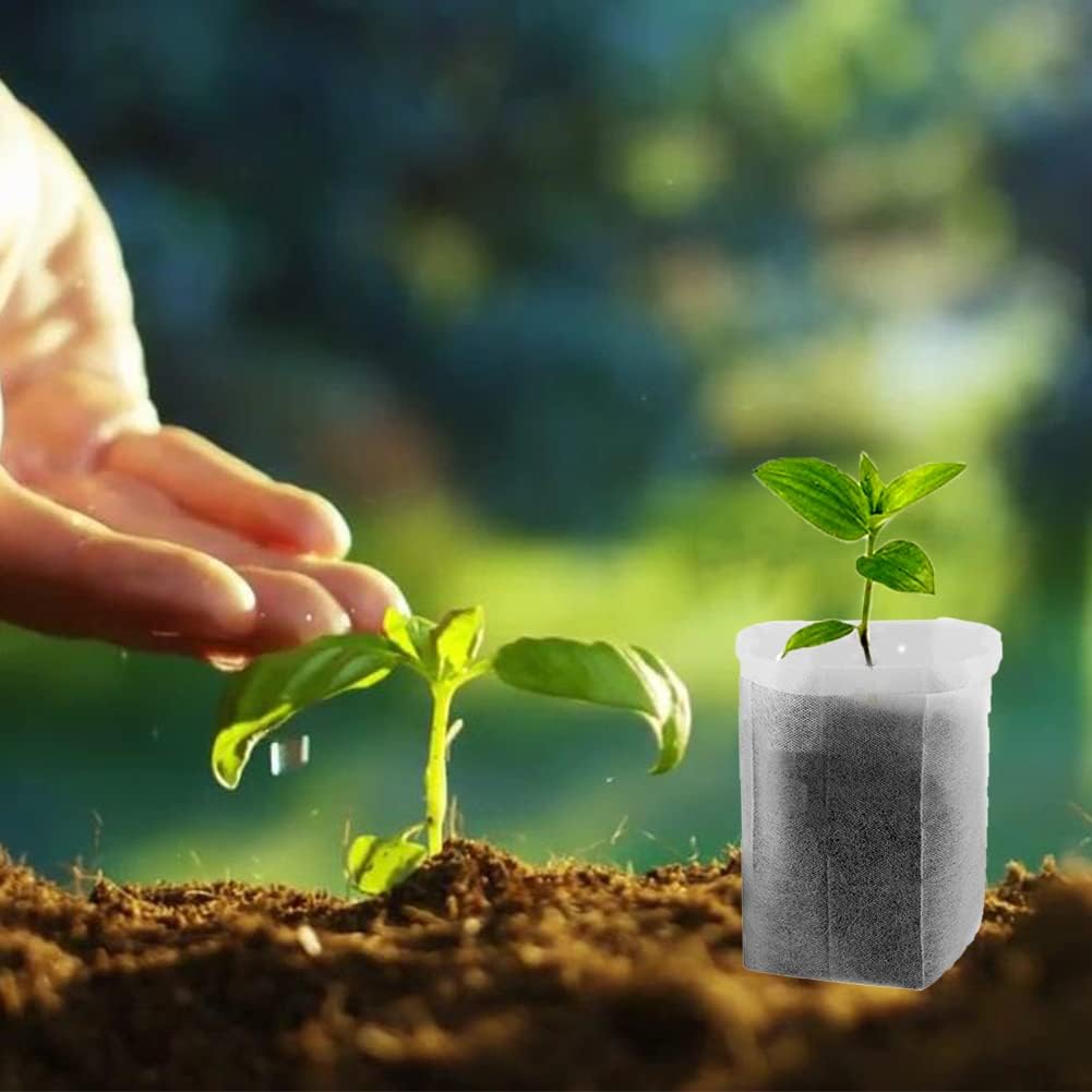 200Pcs Nursery Growing Bags,Non-Woven Fabric Seedlings Grow Bag for High Seedling Survival Rate,Plant Bags for Planting,Garden Seed Starters Pouch Small（4.2"x4.2"）