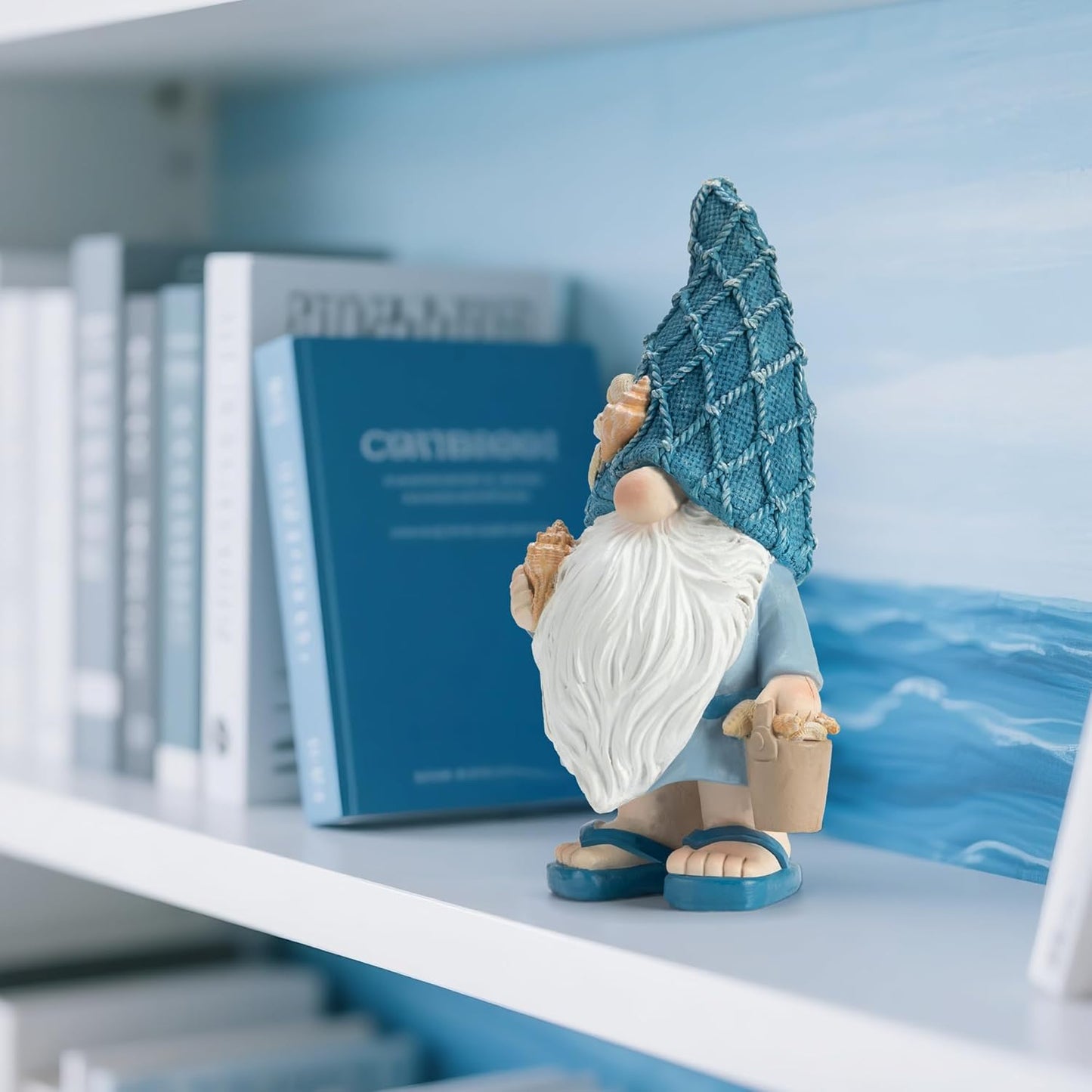 Garden Sea Gnome Statue Decoration Indoor Resin Beach Gnome Sculpture for Home Office Desktop Bathroom, Summer Pool Decoration Gifts (Carrying Bucket of Shells)