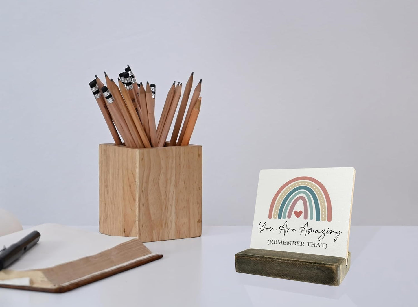 Primitive Wooden Sign, You are Amazing Remember That, Desk Plaque with Wooden Stand 4 x 4.3 inches, Rustic Home Decor, Farmhouse Sign, Inspirational Quotes Gifts for Friend Family, Cheer Up Gift A