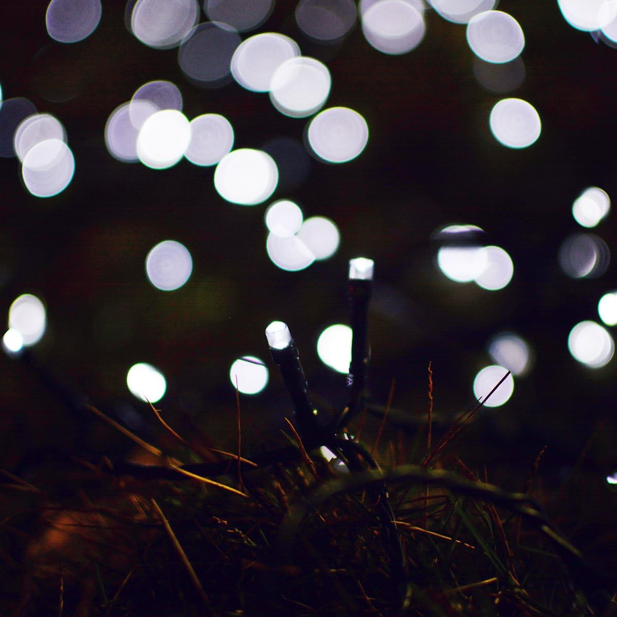 Solar String Lights 2 Pack, Outdoor Light Total 400 LED 144FT Solar Christmas Lights 8 Modes Oudoor Waterproof for Tree Patio Yard Garden Christmas Parties Decoration (White)