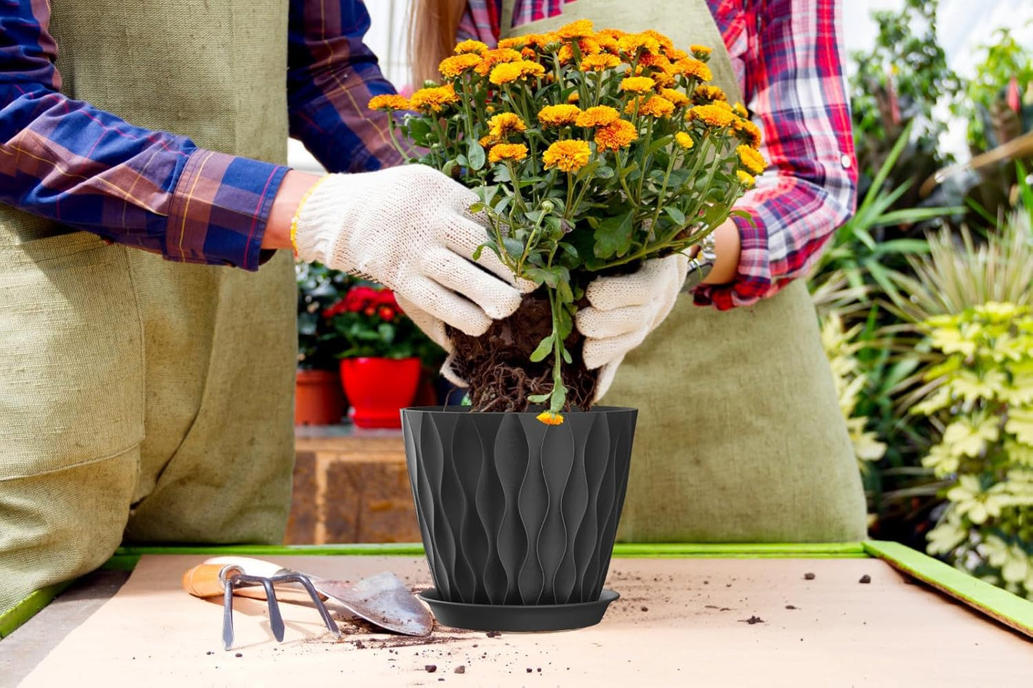 7 Inch Plant Pots 5 Pack, Flower Planters with Drainage Holes and Trays,Plastic Pots for Indoor Outdoor Plants,Black
