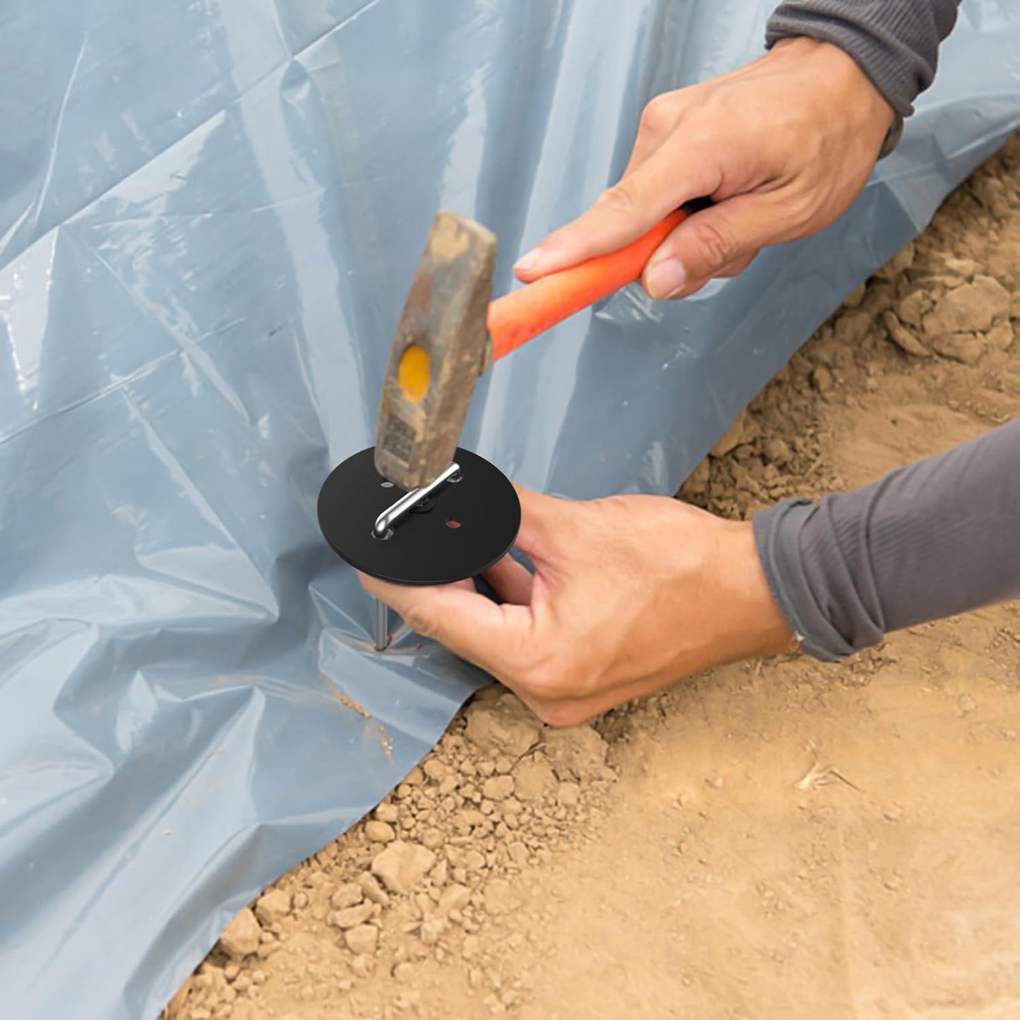 AAGUT 6" Landscape Staples with Gasket 200 Pack, Vapor Barrier Stakes with Washer Caps, Metal Garden Stakes Landscape Fabric Staples for Gardening, Landscaping, Weed Barrier, Sod Fabric Decorations