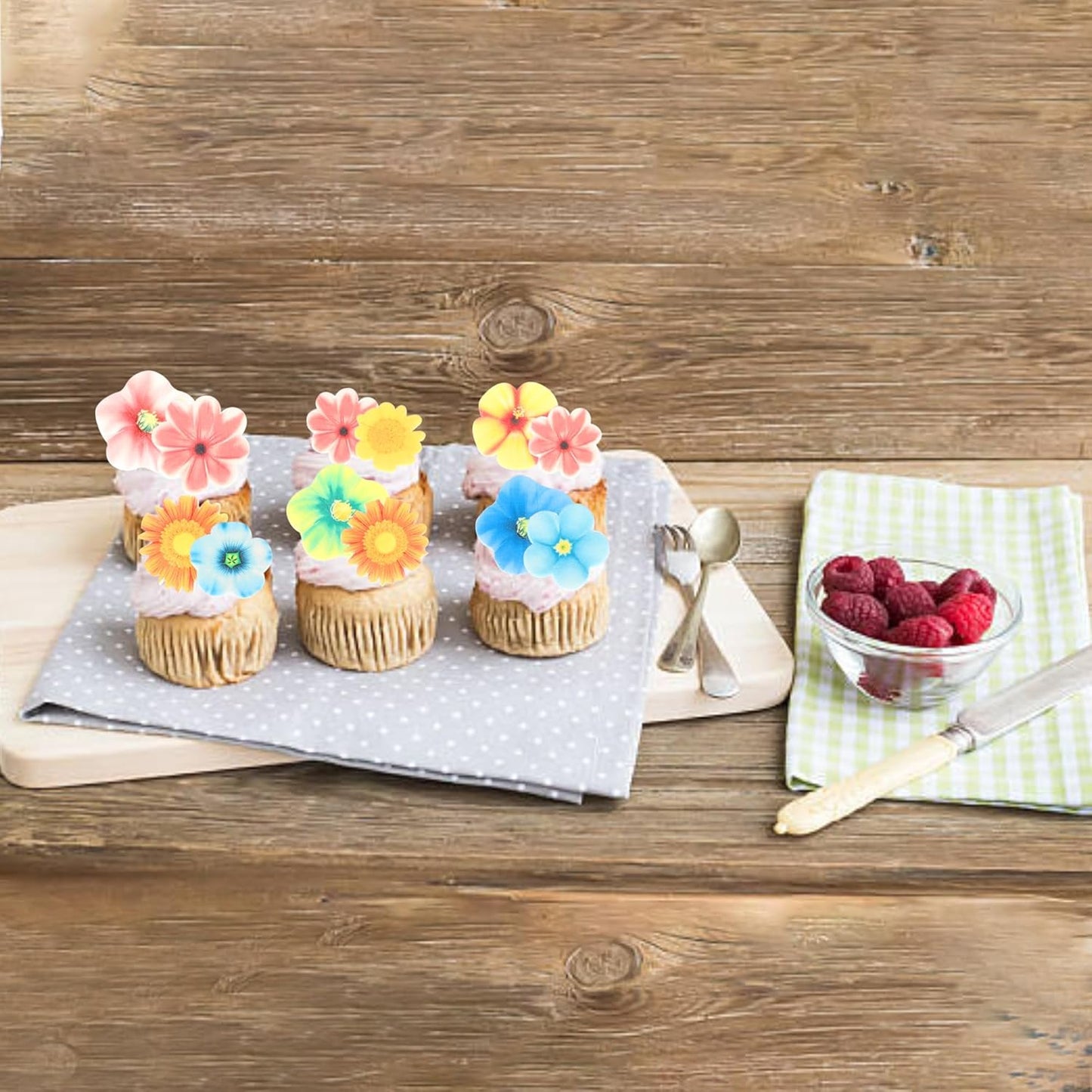 80 PCS Edible Flowers Cake Decorations Edible Daisy Cupcake Toppers Sunflower Cupcake Decoration Flower Birthday Party Decor for Baby Shower Wedding Birthday Party Cake Food Decorations Supplies