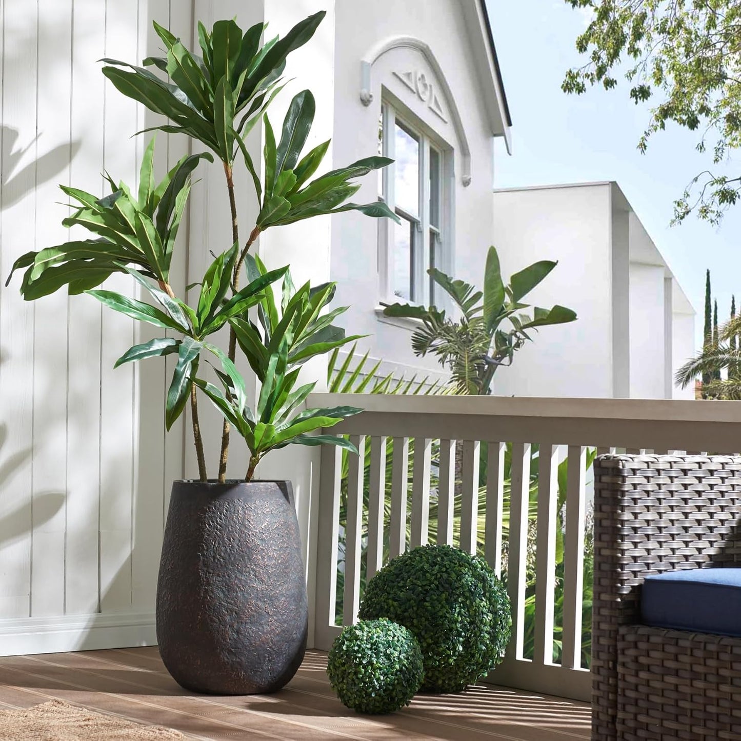 20" H Weathered Concrete Tall Planter, Black Large Outdoor Indoor Decorative Flower Pot with Drainage Hole, Modern Round Style for Home, Garden, Patio, Courtyard, Bronze Rust with Green Tone