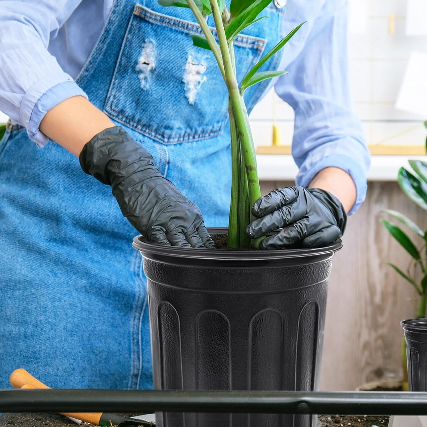 Anyumocz 90Pcs 1 Gallon Nursery Pots for Plants,Plastic Seedling Pot with Drainage Holes,Garden Flower Plant Container for Transplanting,Succulents,Cuttings(Black)