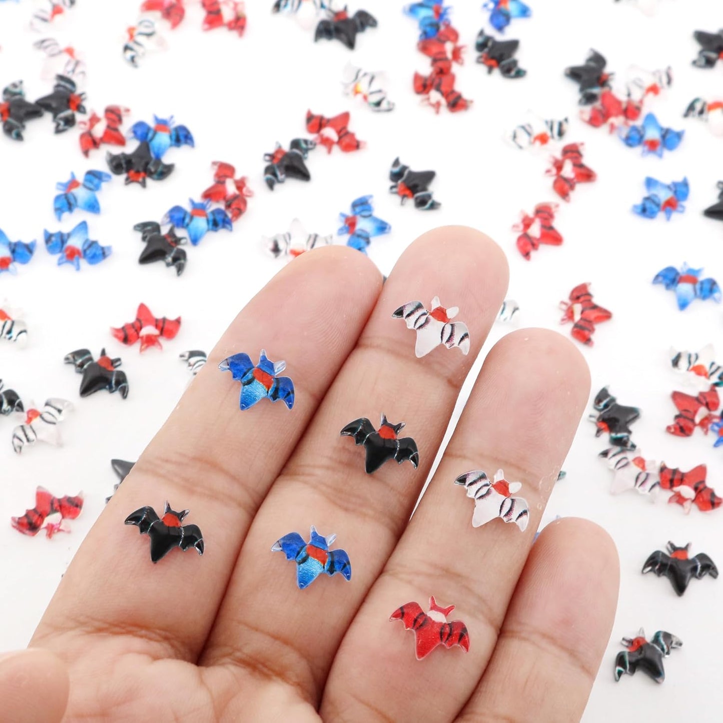 120Pcs Halloween Mini Bats, Miniature Little Resin Halloween Bat Decoration, Tiny Bats for DIY Crafts, Mini Resin Animals Plastic Figurines for Fairy Garden Micro Landscaping Decor