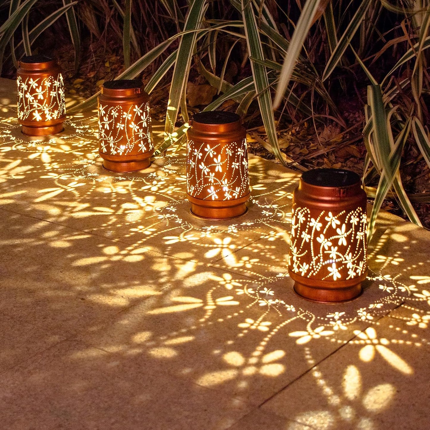 Dragonfly Birthday Gifts for Women Mom Grandma Solar Lanterns Outdoor Waterproof Garden Decor Metal Hanging LED Decorative Light for Patio Yard Lawn Backyard Front Porch Gardening Gifts