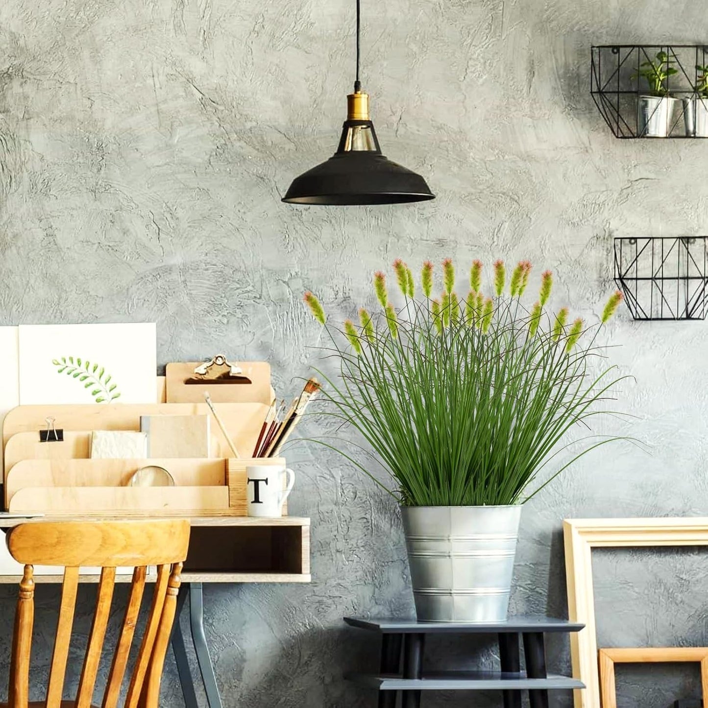 Artificial Grass Plants Outdoor 24 Bunches Fake Onion Grasses with Plush Fake Shrubs Plant Flowers Faux Greenery Wheat Sea Grass for Outside Garden Indoor House Home Office Room Décor (Green & Red）