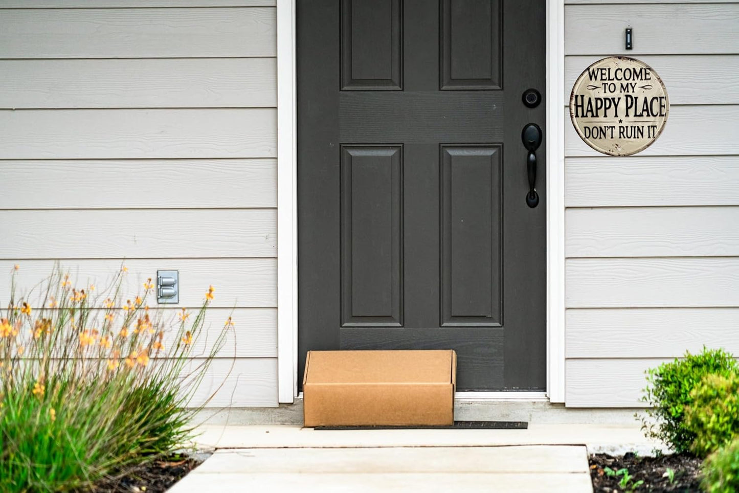 Welcome Sign for Front Door Round Metal Welcome to My Happy Place Plaque for Home Office Bedroom Kitchen Dining or Bar Decor 8x8 In