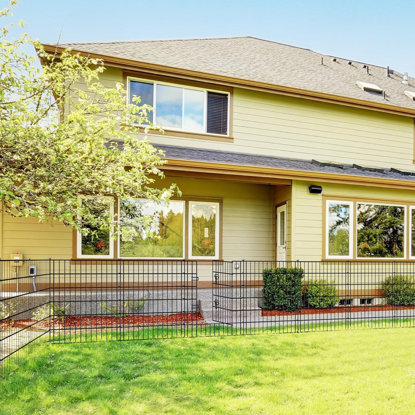 ARIFARO Decorative Garden Fence 4 Panels+1Gate 32in(H) x28in(W) No dig Animal Barrier Fencing,Pet Fence Rustproof Metal Wire Fencing Panel Border for Dog,Rabbits, and Patio(with gate)