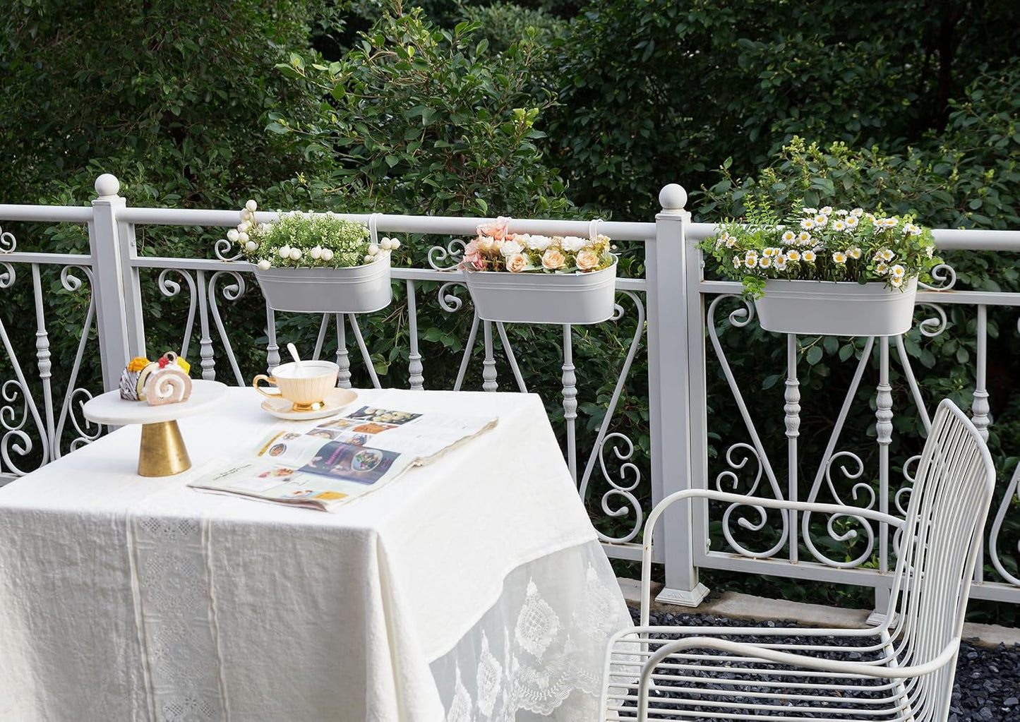 Dahey 3 Pcs Metal Iron Hanging Flower Pots for Railing Fence 15.7 Inch Hanging Bucket Pots Countryside Style Window Flower Plant Holder with Detachable Hooks for Garden Yard Home Decor, White